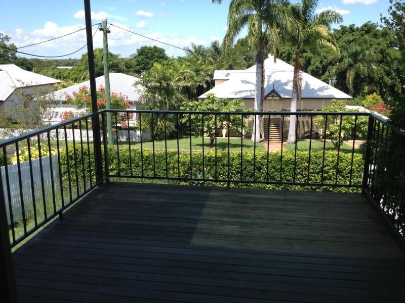 38 Cousins Street, The Range QLD 4700